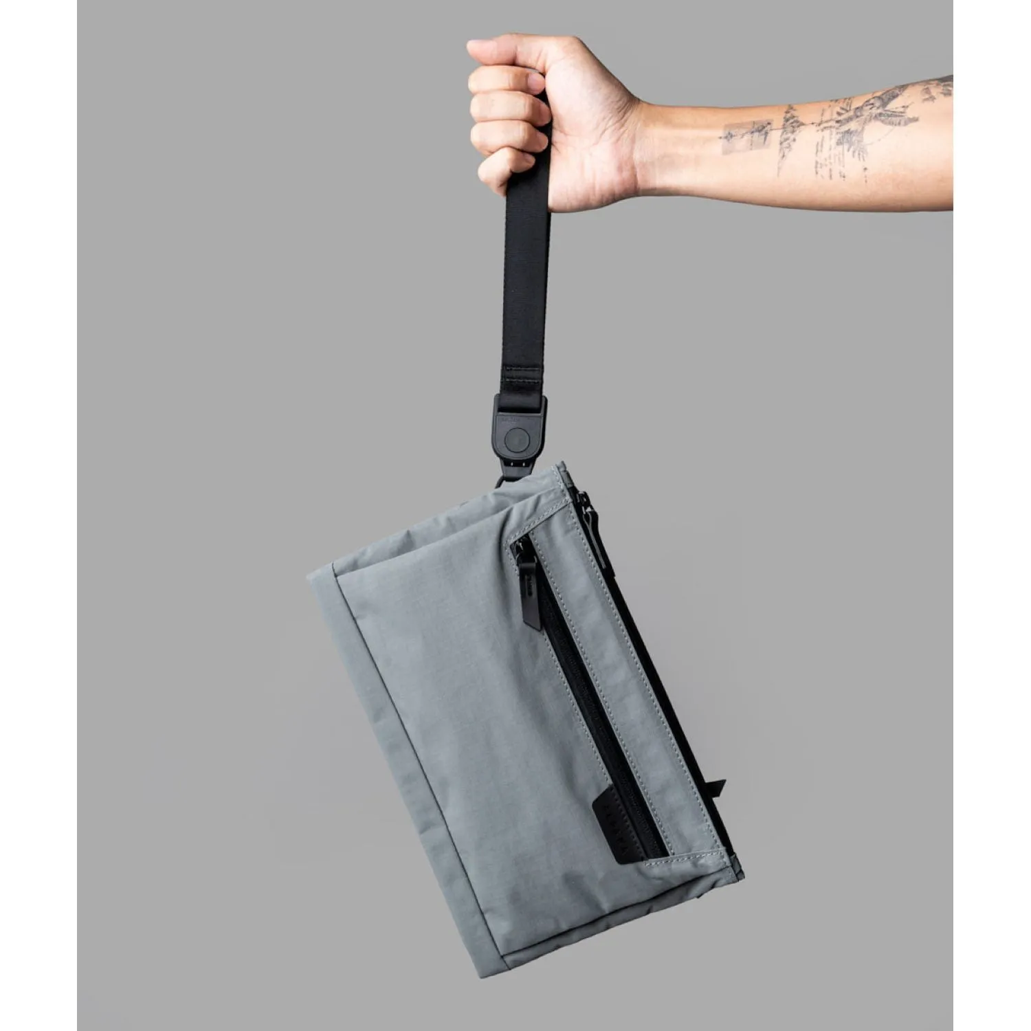 ALPAKA Zip Pouch Max V2