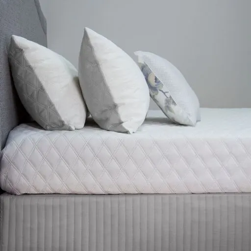 Ardor Boudoir Quilted Valance - Silver