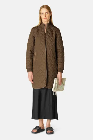 ART 06 Long Quilted Coat | Cub Brown