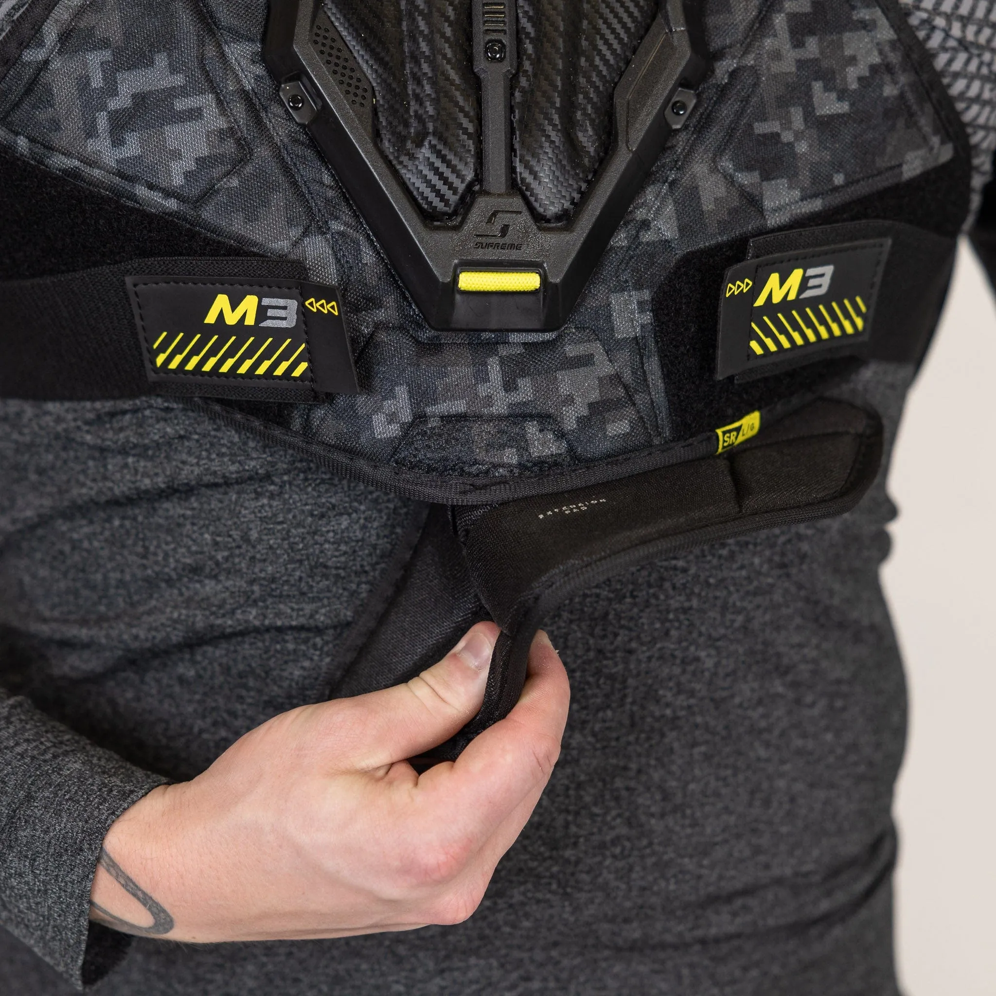 Bauer Supreme M3 Intermediate Hockey Shoulder Pads