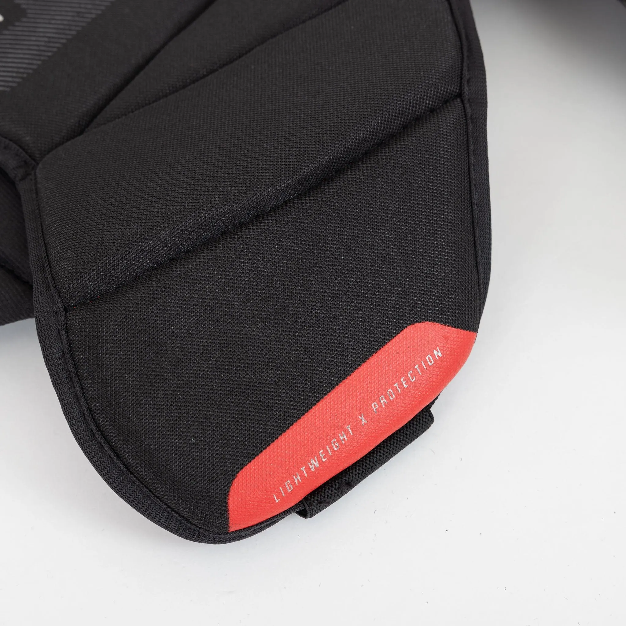 Bauer Vapor 3X Intermediate Hockey Shoulder Pads