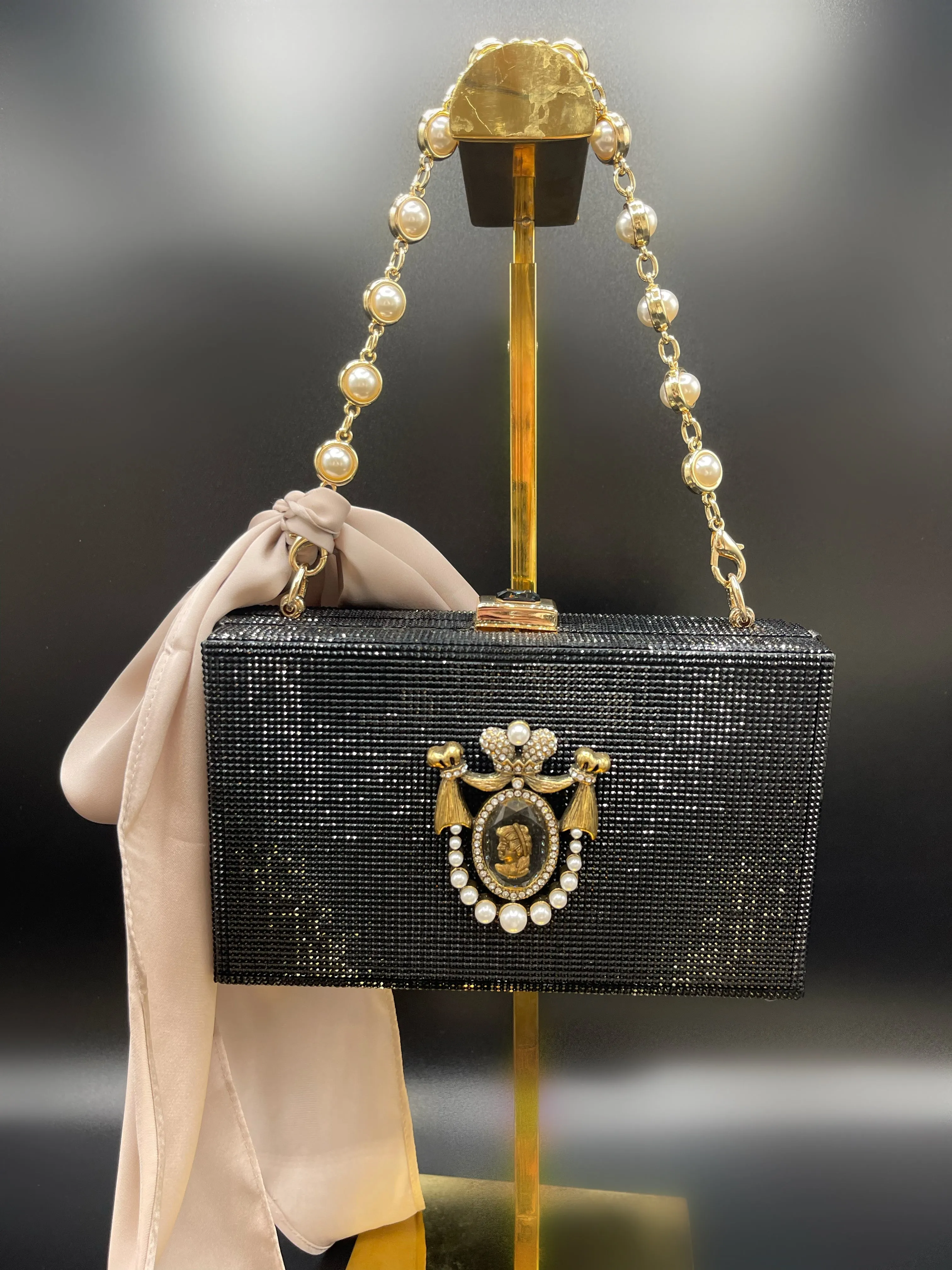 Black & Pearls