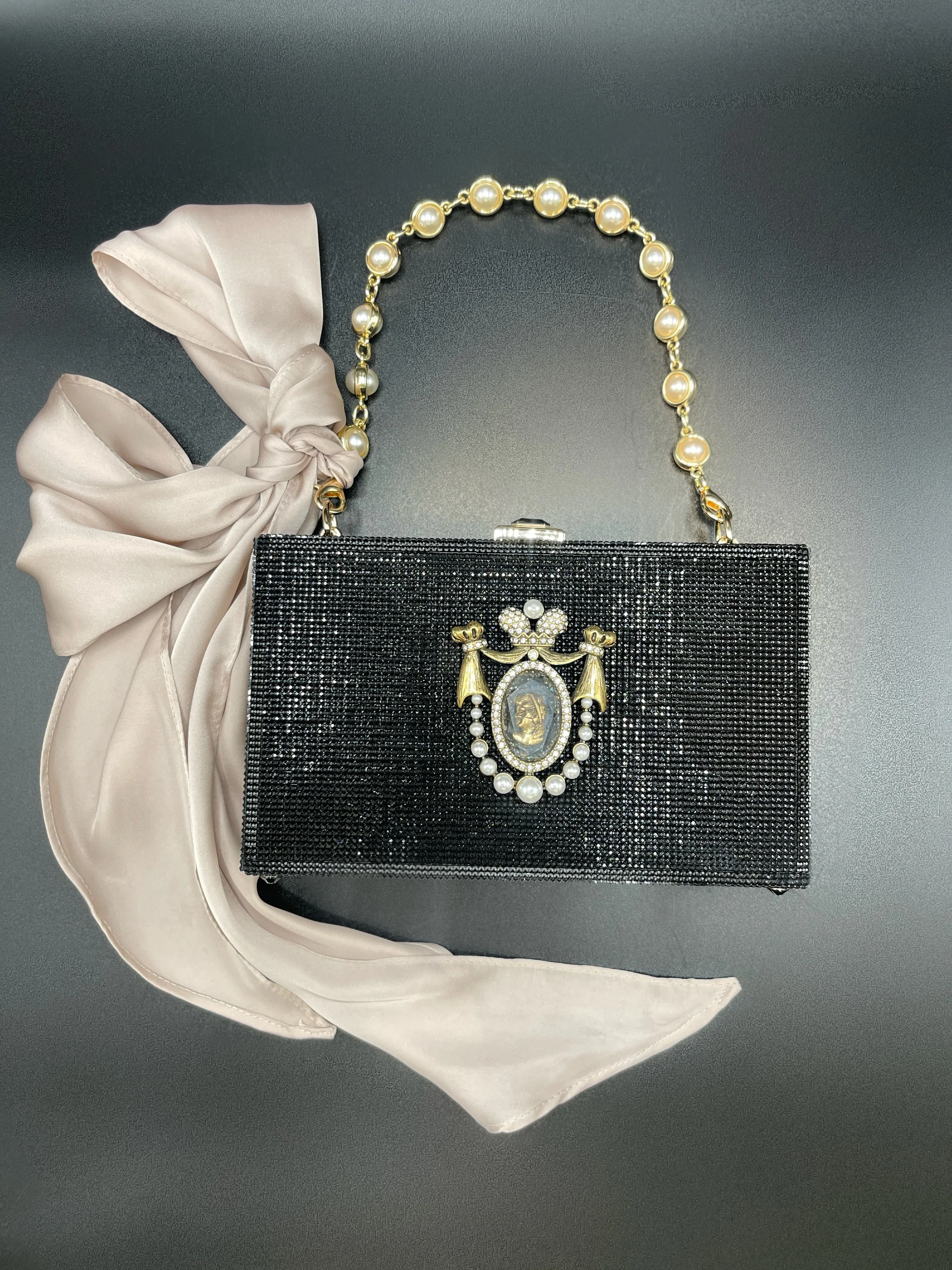 Black & Pearls