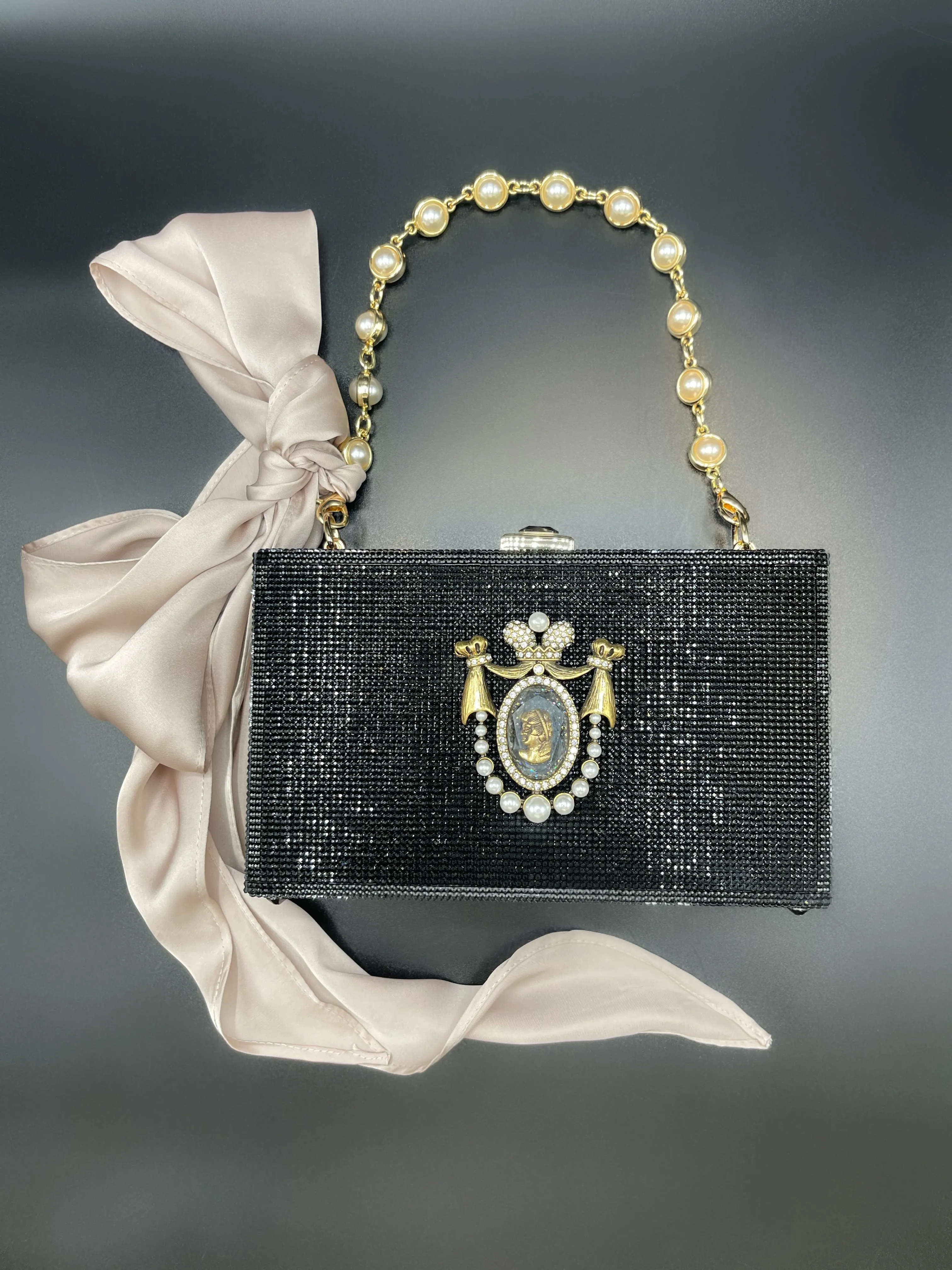 Black & Pearls