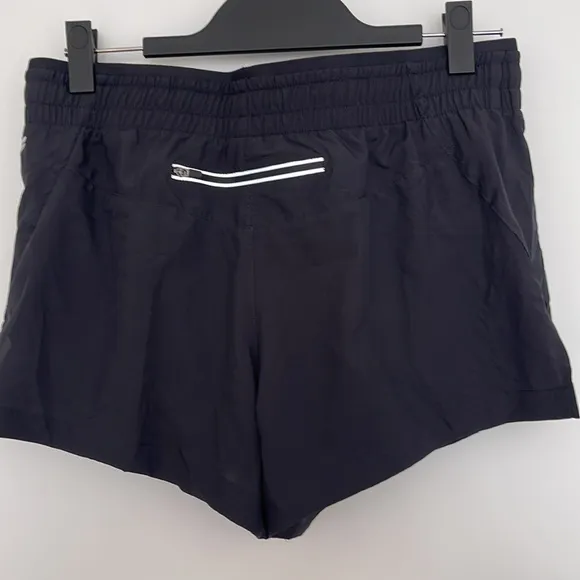 Breathe Run SHORT - Black / Reflective Silver