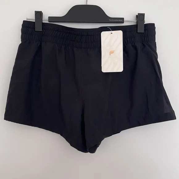 Breathe Run SHORT - Black / Reflective Silver