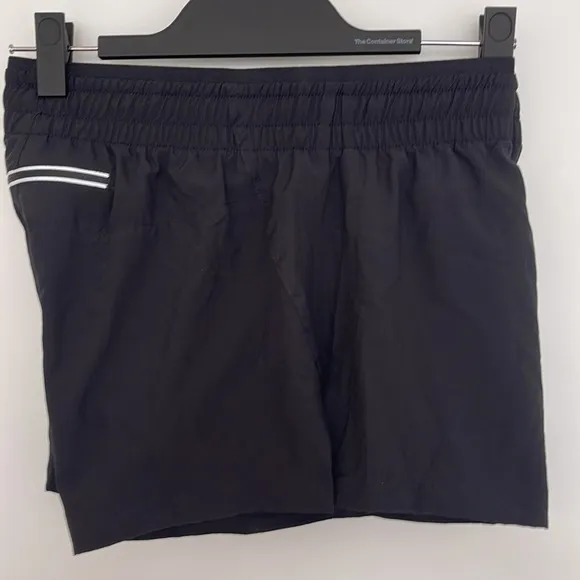 Breathe Run SHORT - Black / Reflective Silver