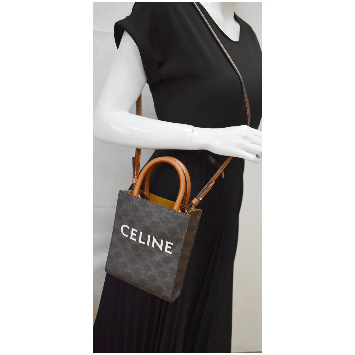 CELINE Triomphe Vertical Cabas Small Calfskin Canvas Shoulder Bag Tan
