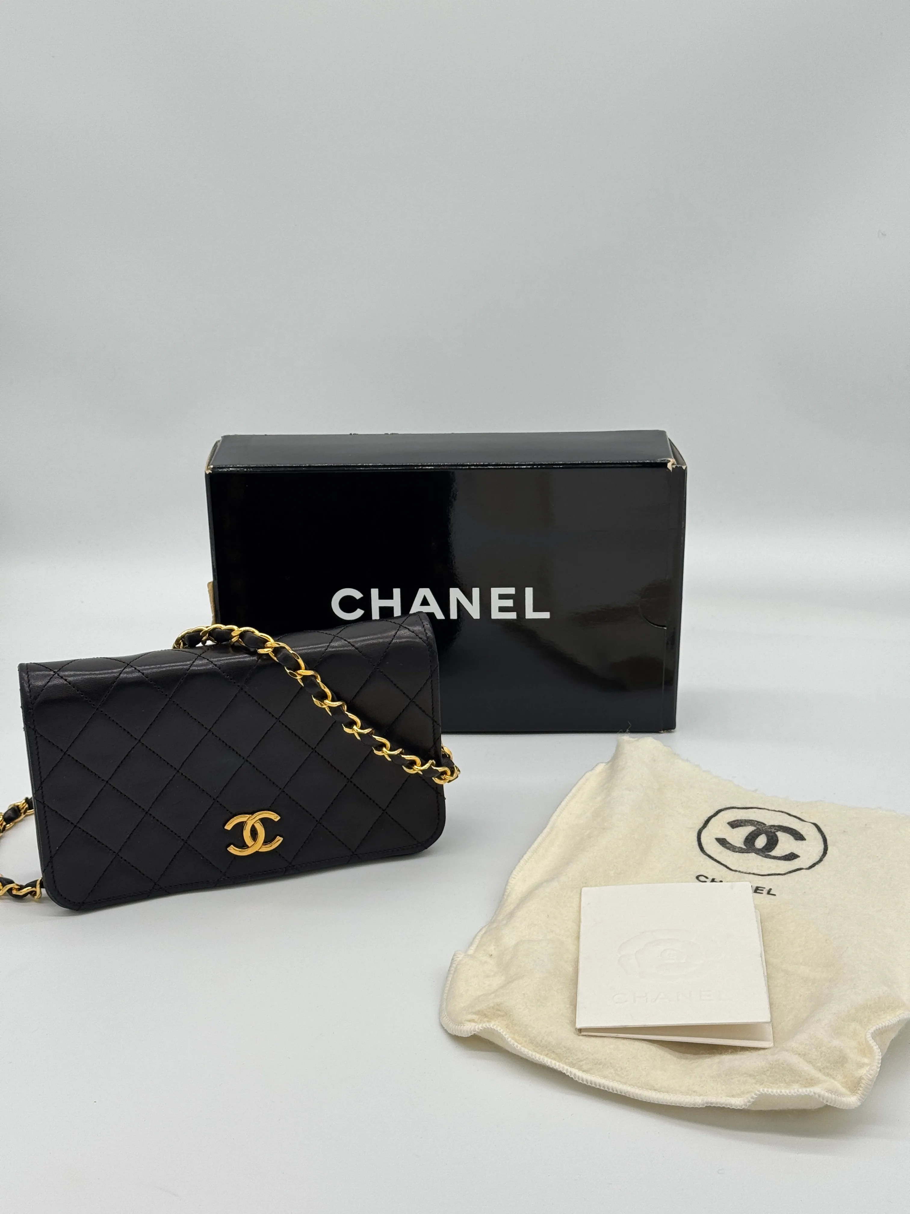 Chanel Wallet on Chain