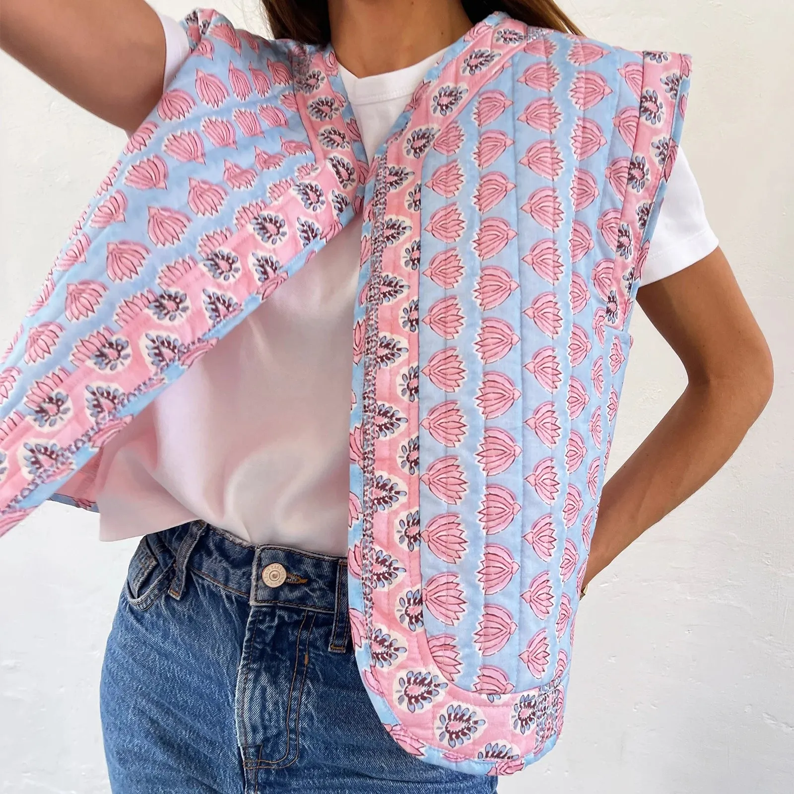 Crestina Vest