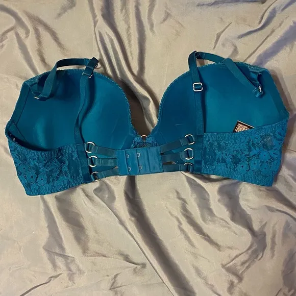 Deadstock Victoria’s Secret Push Up Bra and Garter Belt Set