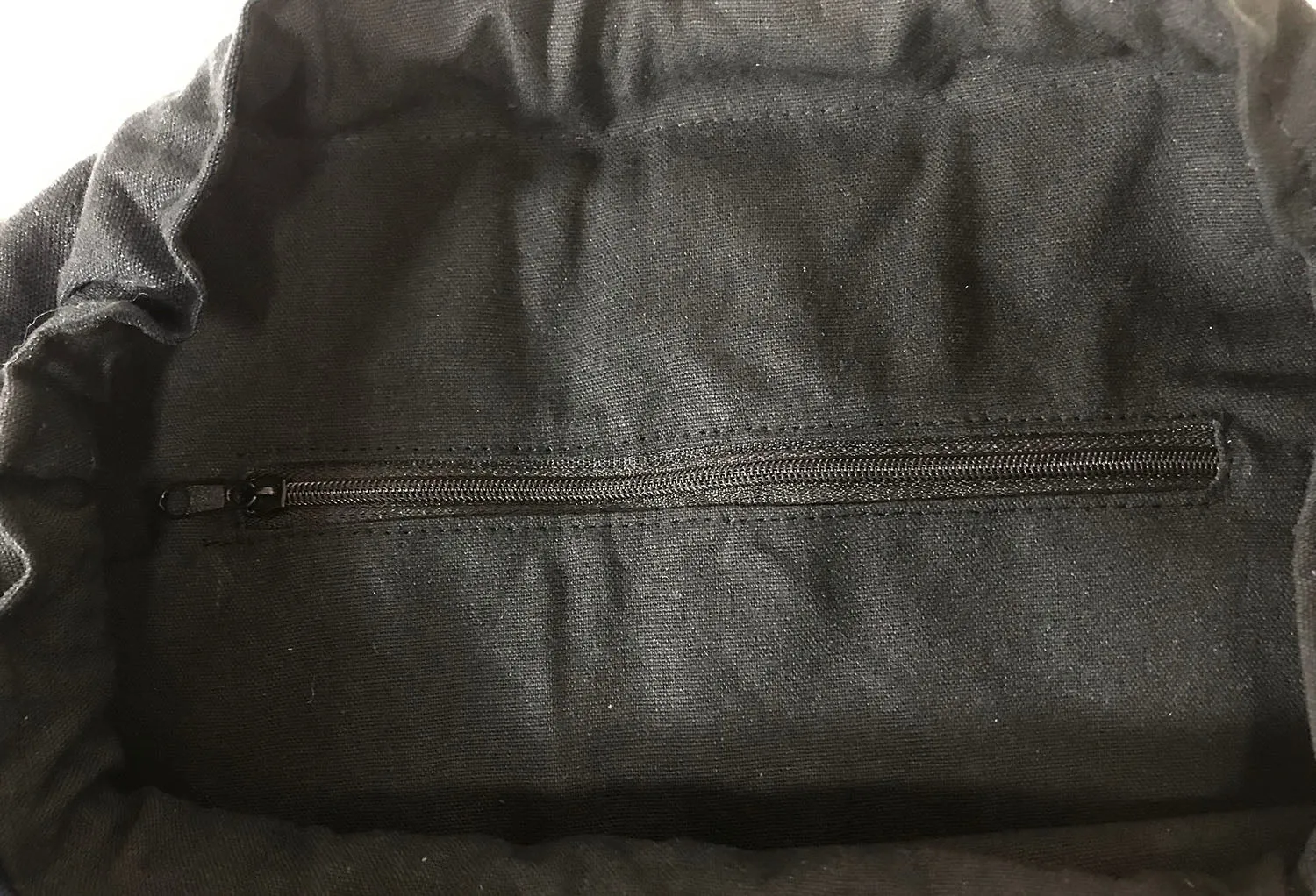 Drawstring Sling Bag, Kiss