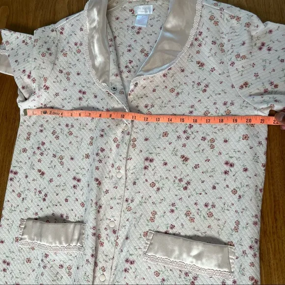 EUC Go Softly Robe/housecoat M