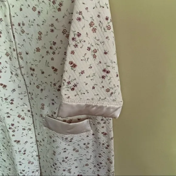 EUC Go Softly Robe/housecoat M
