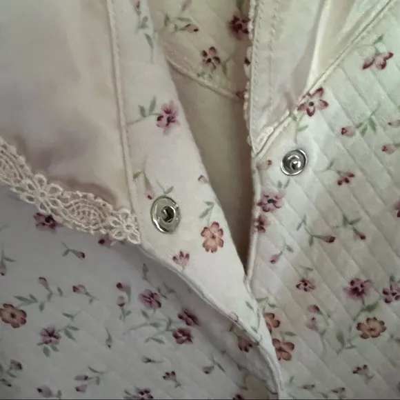 EUC Go Softly Robe/housecoat M