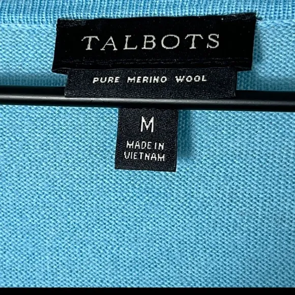 EUC Talbots Pure Merino Wool Blue Sweater Pleated Shoulder Pearl Cuffs Sz Medium