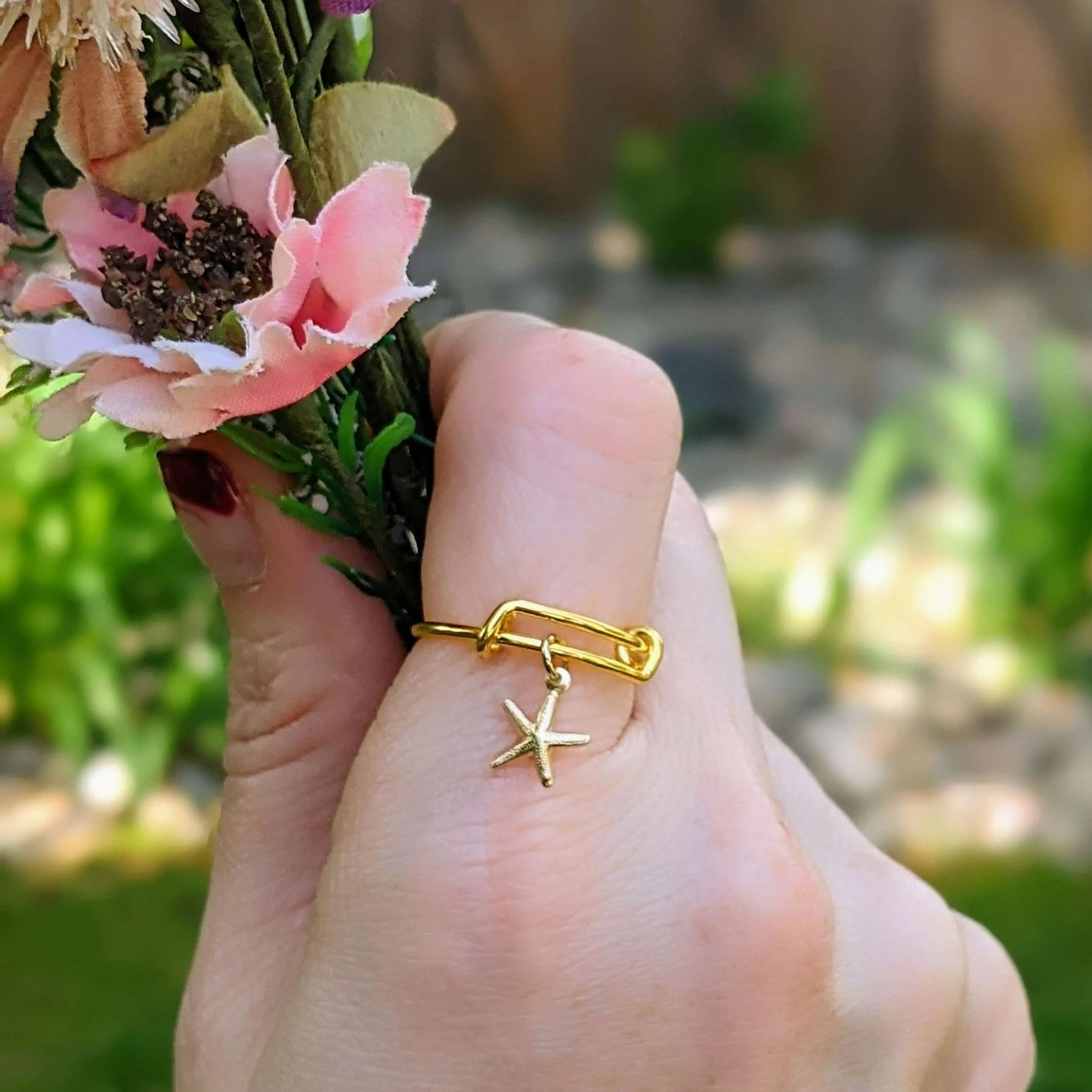 Gold Starfish Expandable Charm Ring,Gift for her