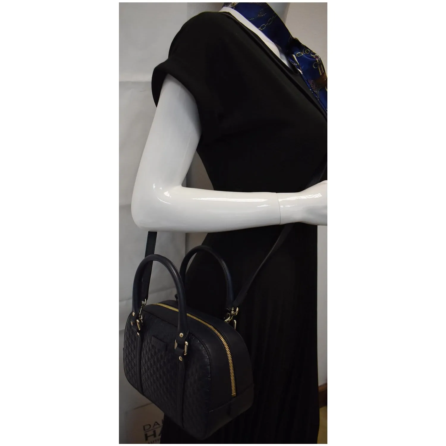 GUCCI Microguccissima Small Leather Crossbody Bag Black 510289