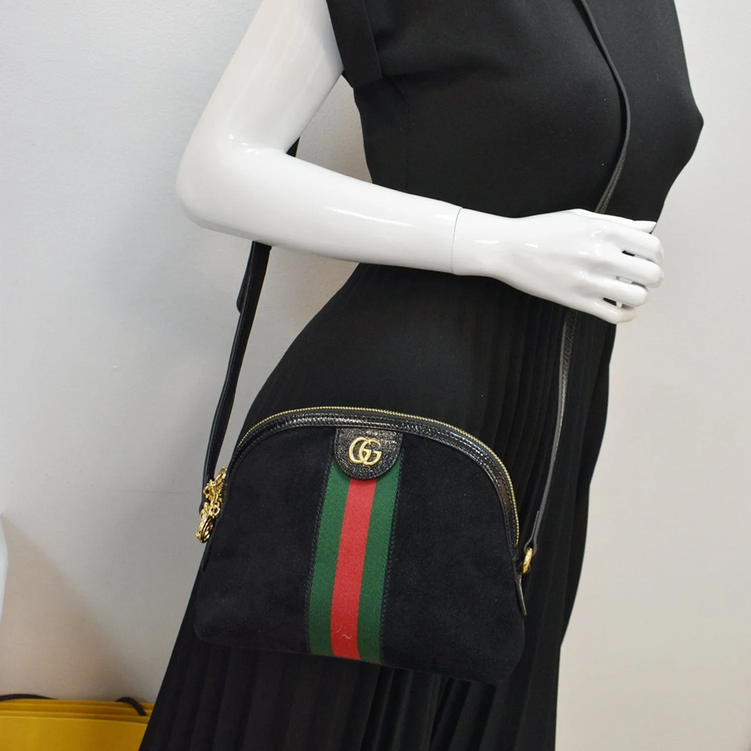 GUCCI Ophidia GG Small Suede Shoulder Bag Black 499621