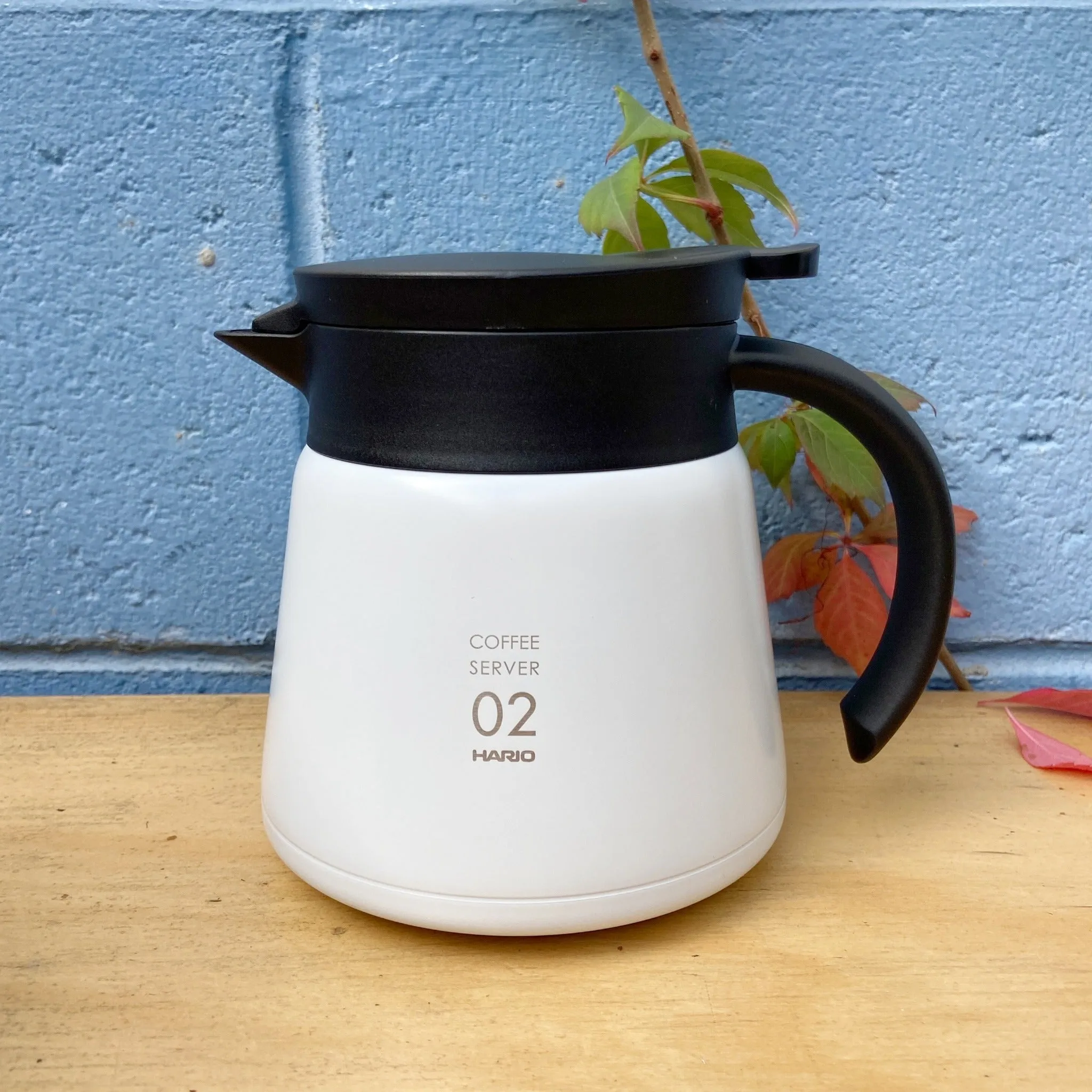 Hario V60 Insulated Server White 600ml