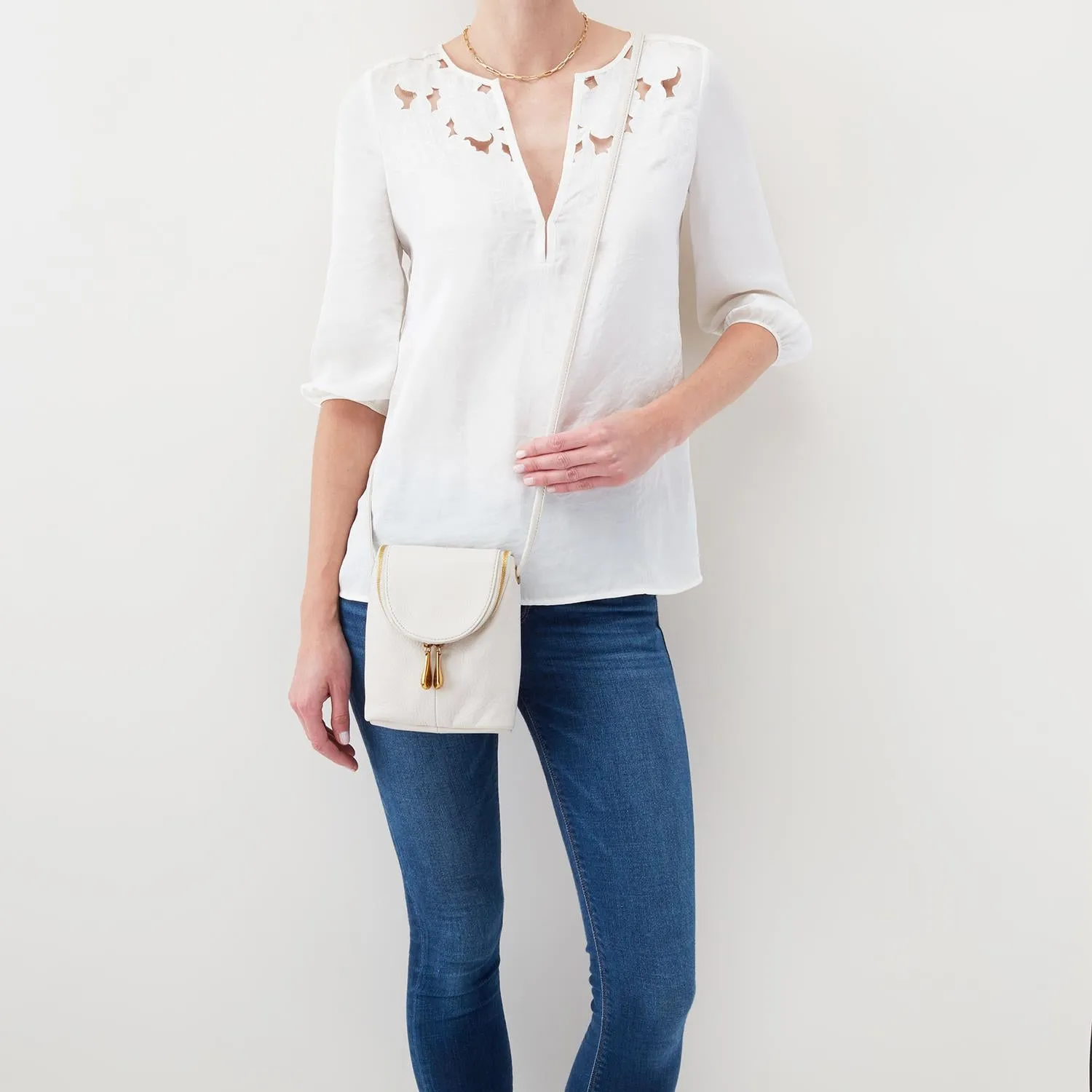 Hobo Fern Powder White Velvet Hide Leather