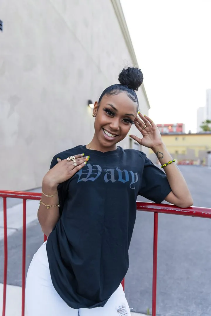 Holographic Reflective Wavy (OE) | Black Tee