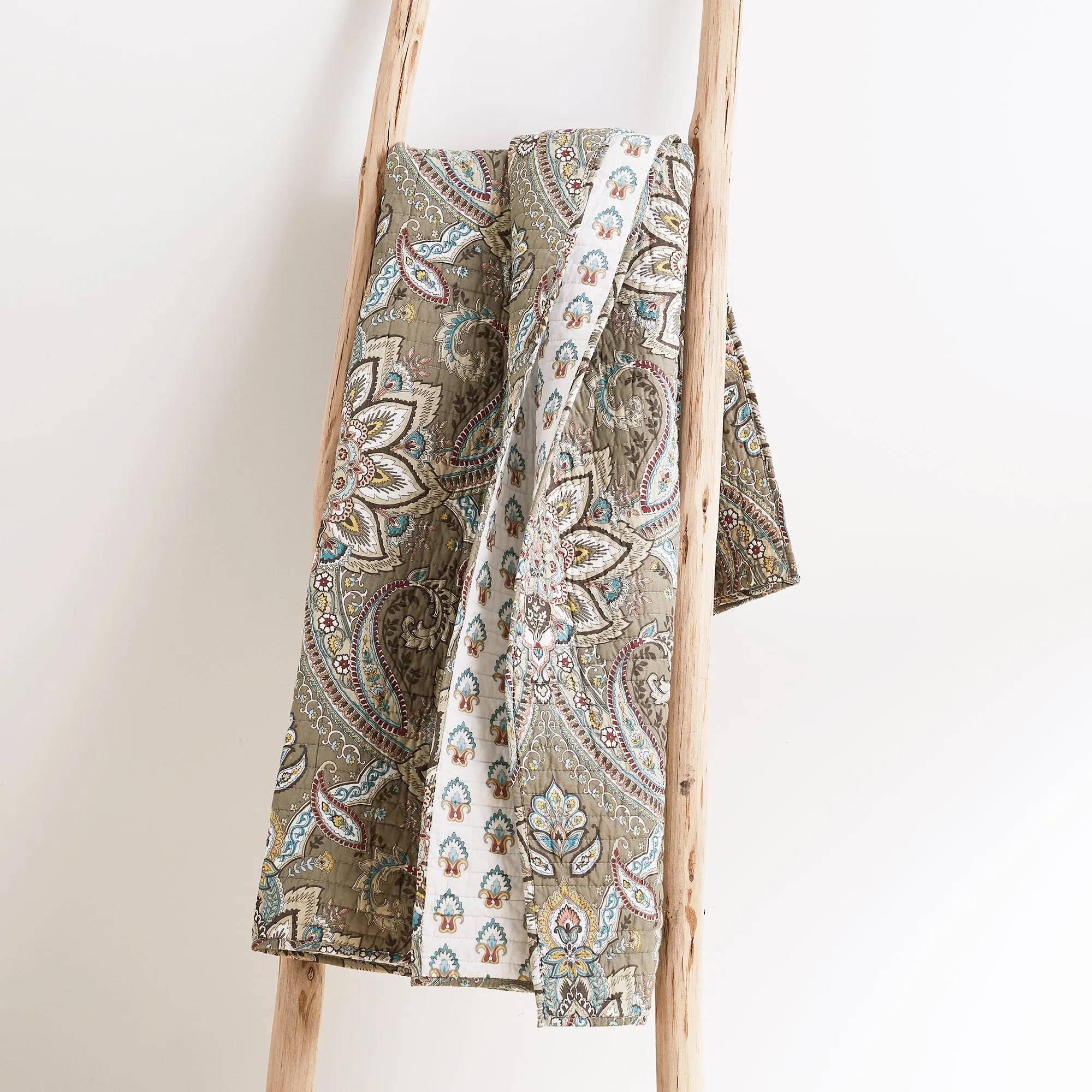 Kassandra Quilted Throw