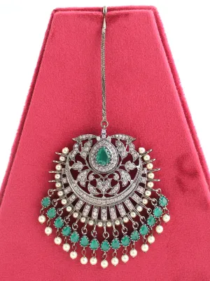 Lavanya Maang Tikka