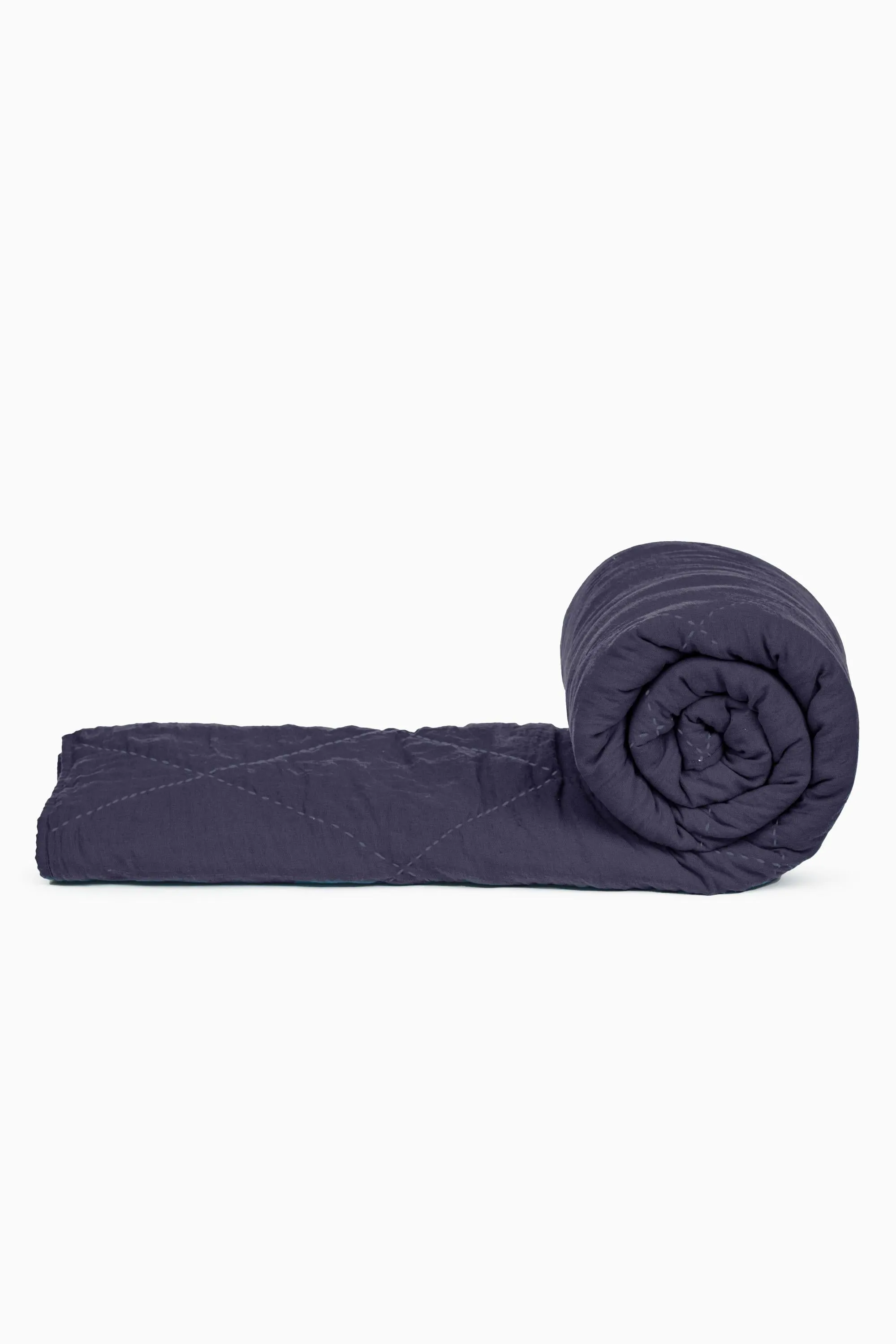Linen Monotone Hand Quilted Quilt-Blackberry Wine