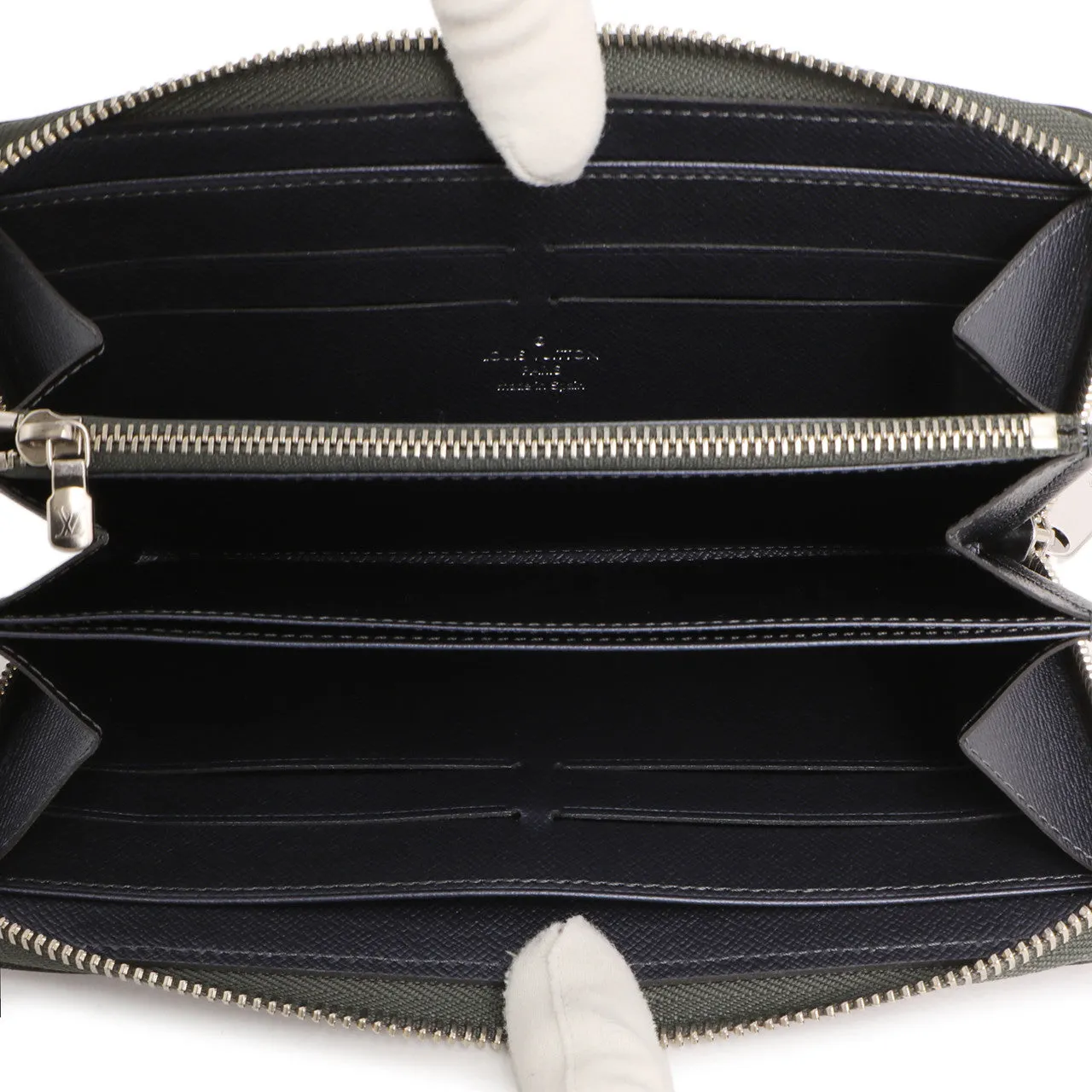 Louis Vuitton Anthracite Nacre Epi Zippy Wallet
