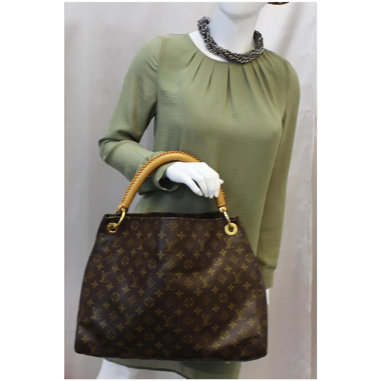 LOUIS VUITTON Artsy MM Monogram Canvas Hobo Shoulder Bag Brown