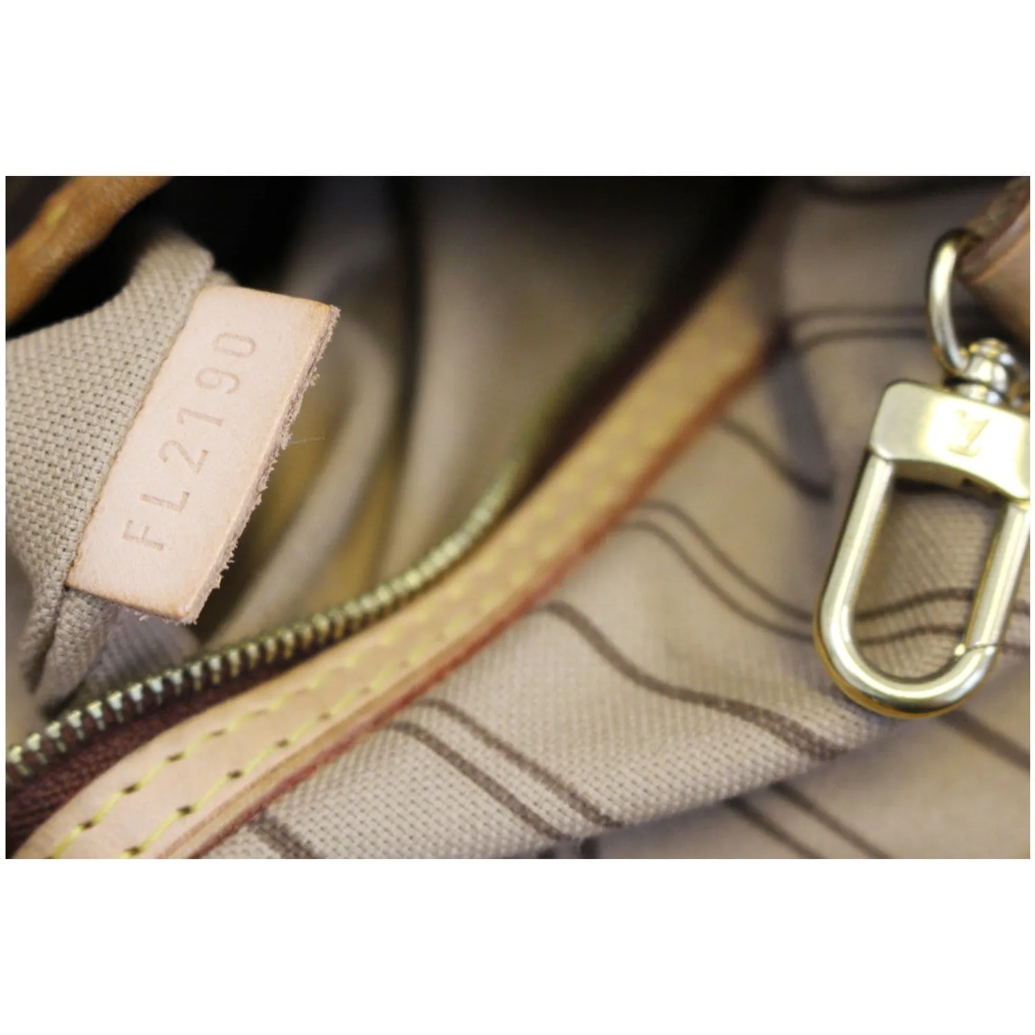 LOUIS VUITTON Delightful MM Monogram Canvas Shoulder Bag Brown