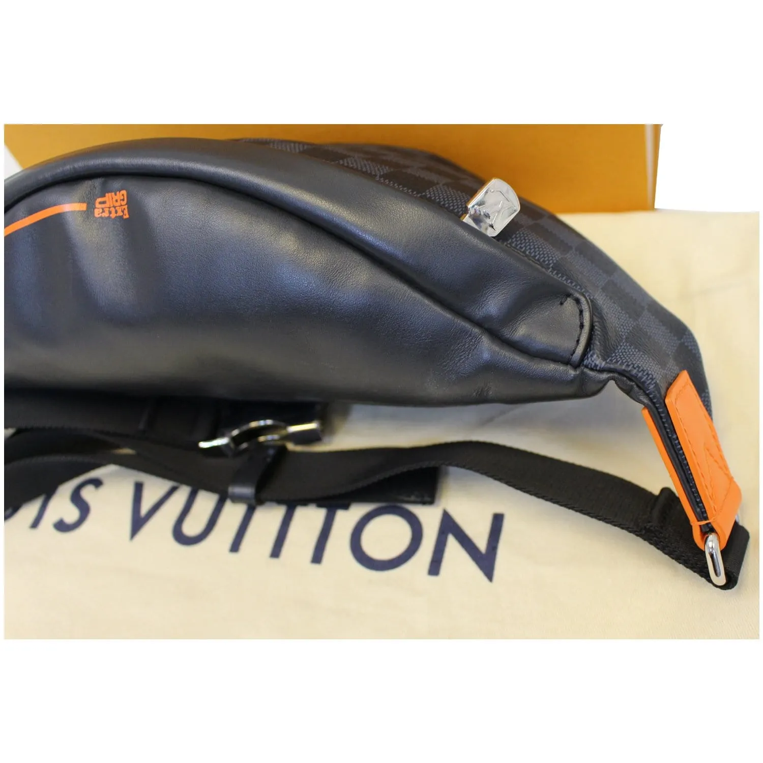 LOUIS VUITTON Discovery Damier Cobalt Race Bumbag Navy Blue