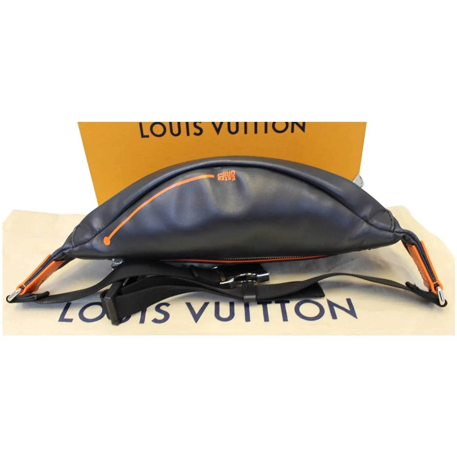 LOUIS VUITTON Discovery Damier Cobalt Race Bumbag Navy Blue