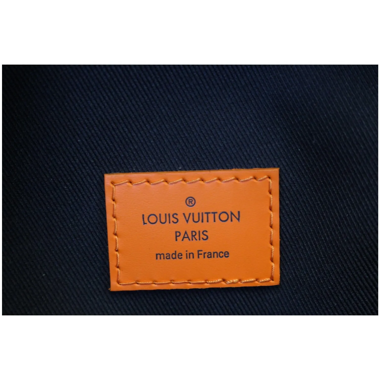 LOUIS VUITTON Discovery Damier Cobalt Race Bumbag Navy Blue