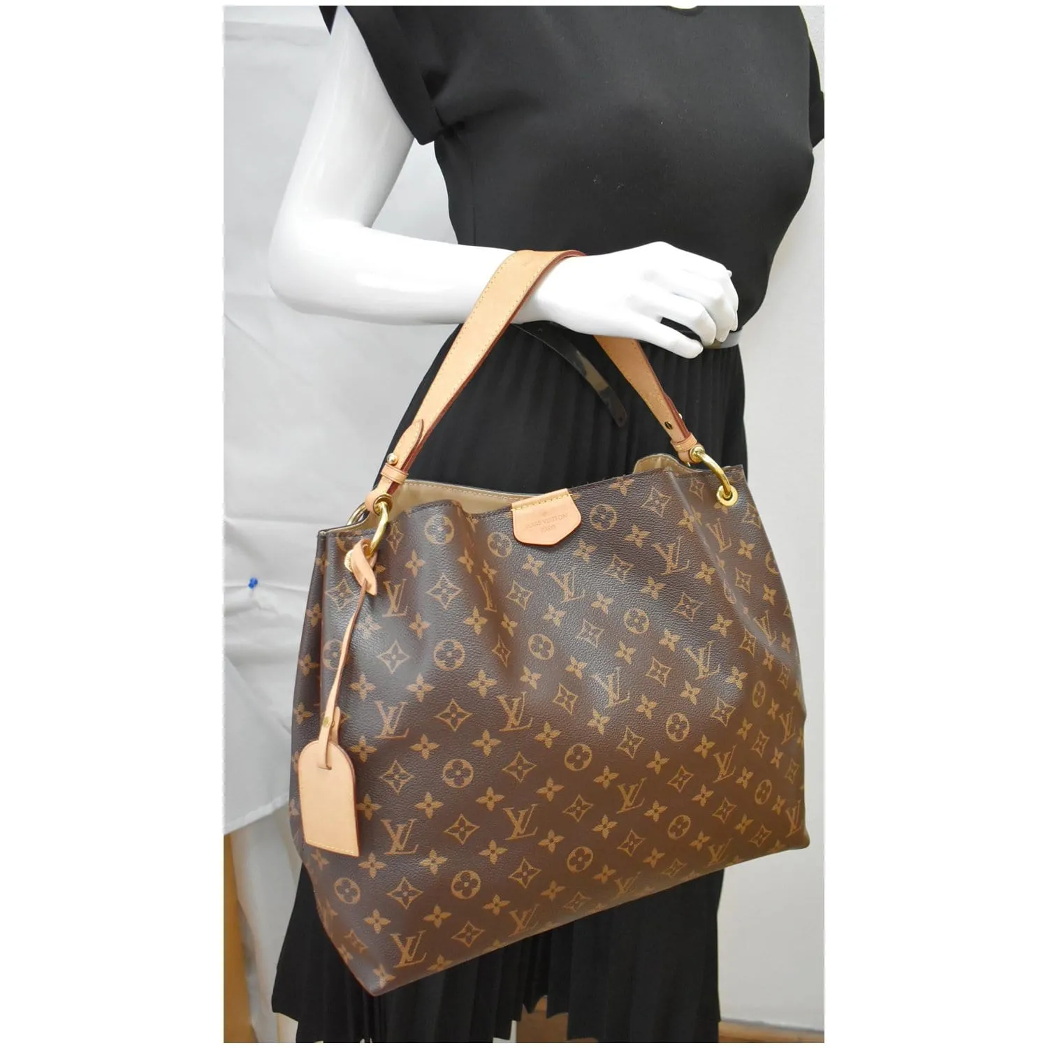 LOUIS VUITTON  Graceful MM Monogram Canvas Shoulder Bag Brown