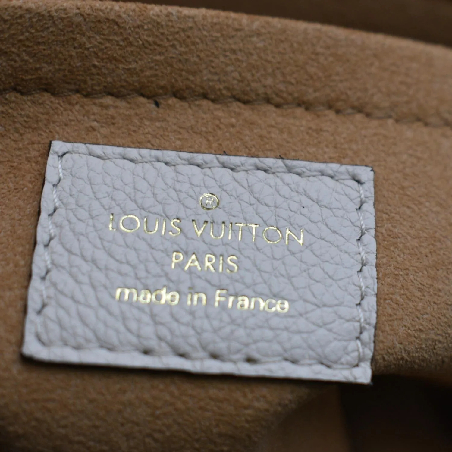 LOUIS VUITTON Lockme Tender Grained Calfskin Leather Shoulder Bag Quartz