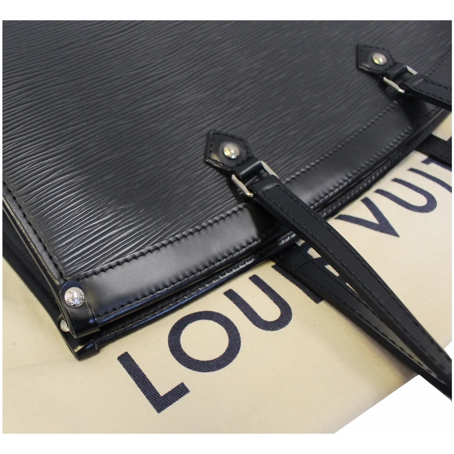 LOUIS VUITTON Madeleine GM Epi Leather Shoulder Bag Black