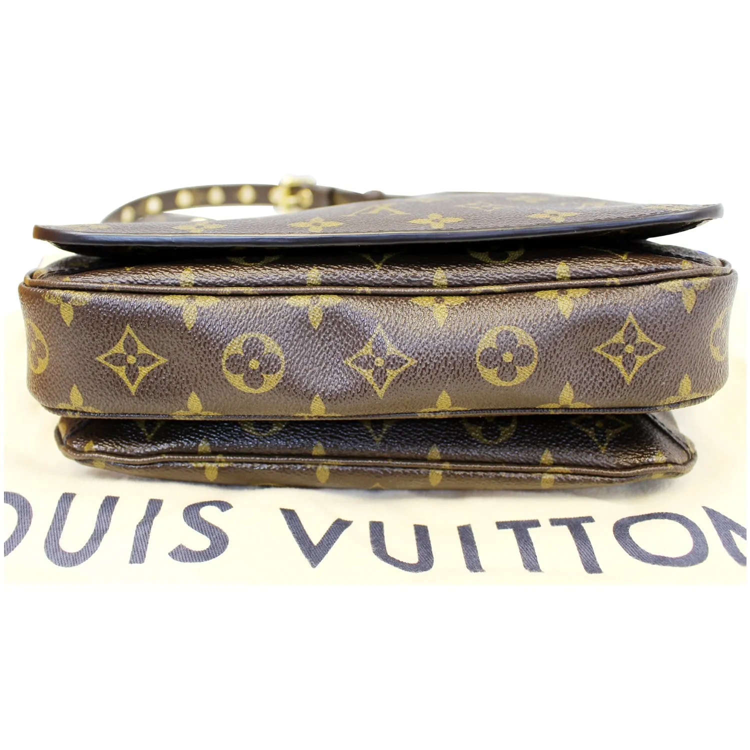 LOUIS VUITTON Metis Pochette Monogram Canvas Crossbody Bag