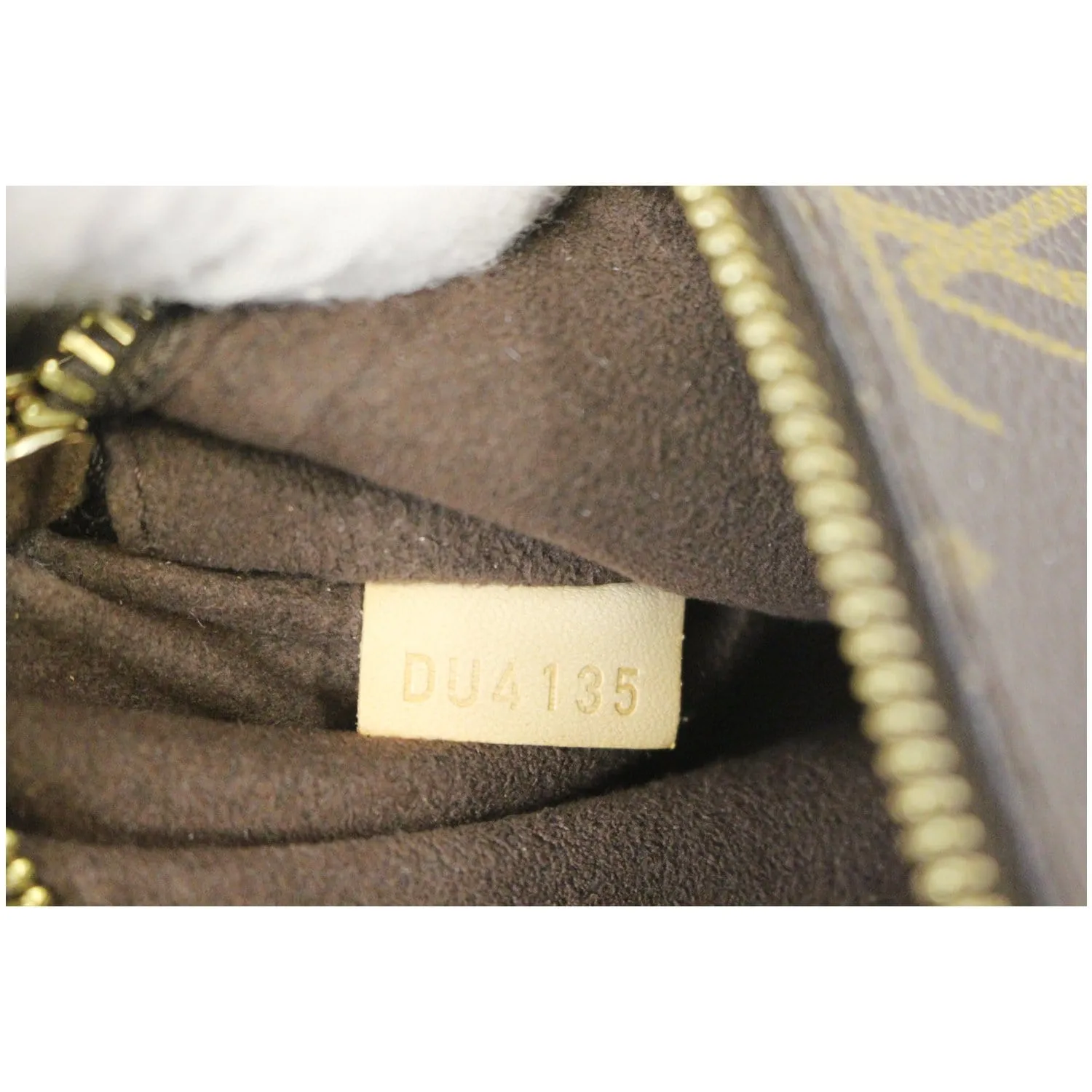LOUIS VUITTON Metis Pochette Monogram Canvas Crossbody Bag