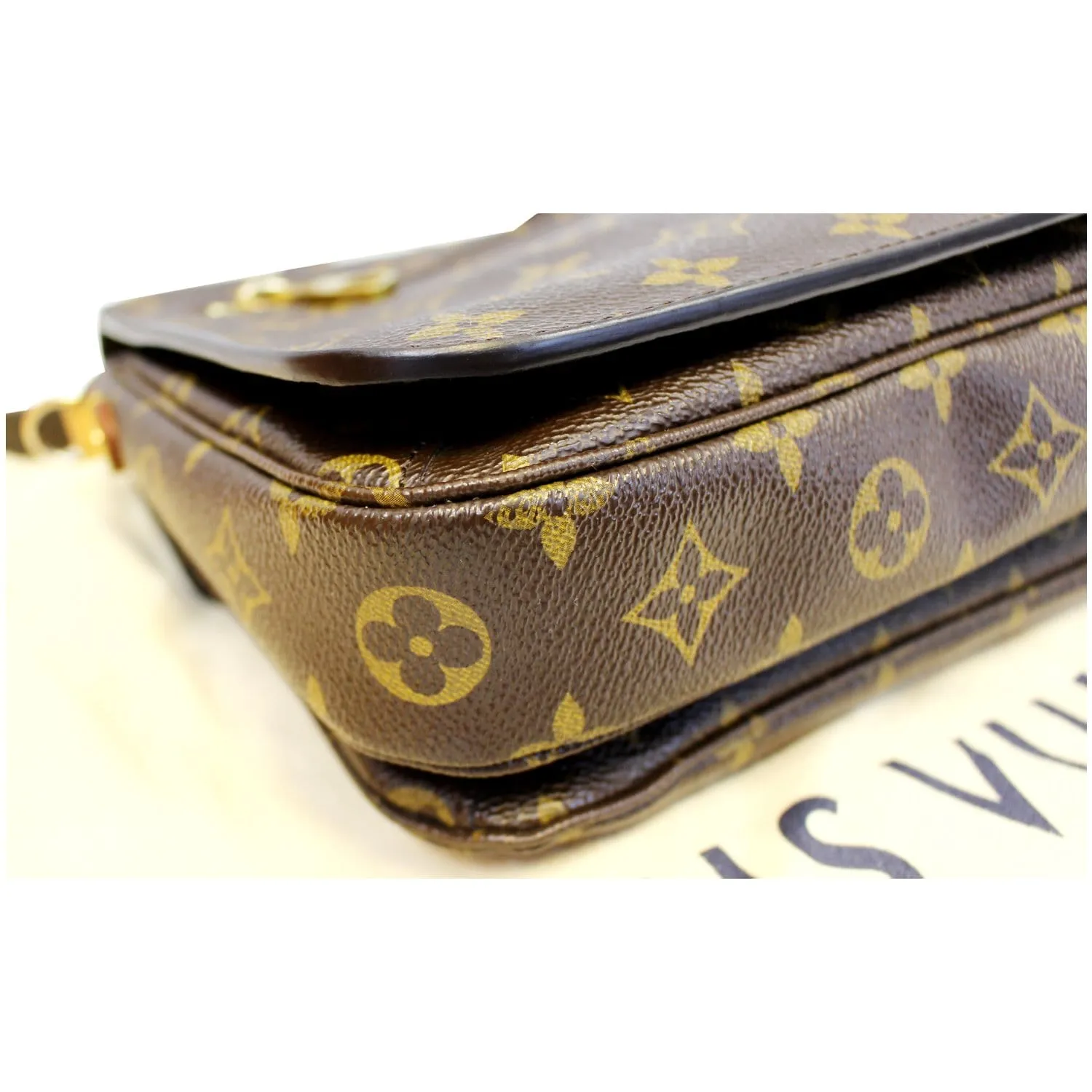 LOUIS VUITTON Metis Pochette Monogram Canvas Crossbody Bag