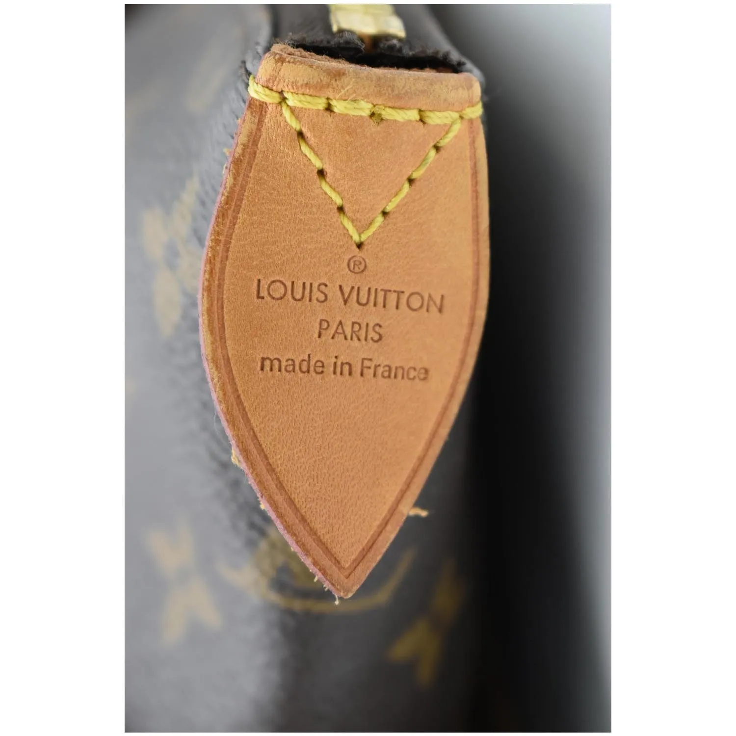 LOUIS VUITTON Totally MM Monogram Canvas Shoulder Bag Brown
