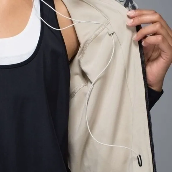 Lululemon Bring Back The Track Jacket Size 4