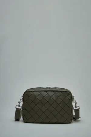 Medium Intrecciato Camera Bag