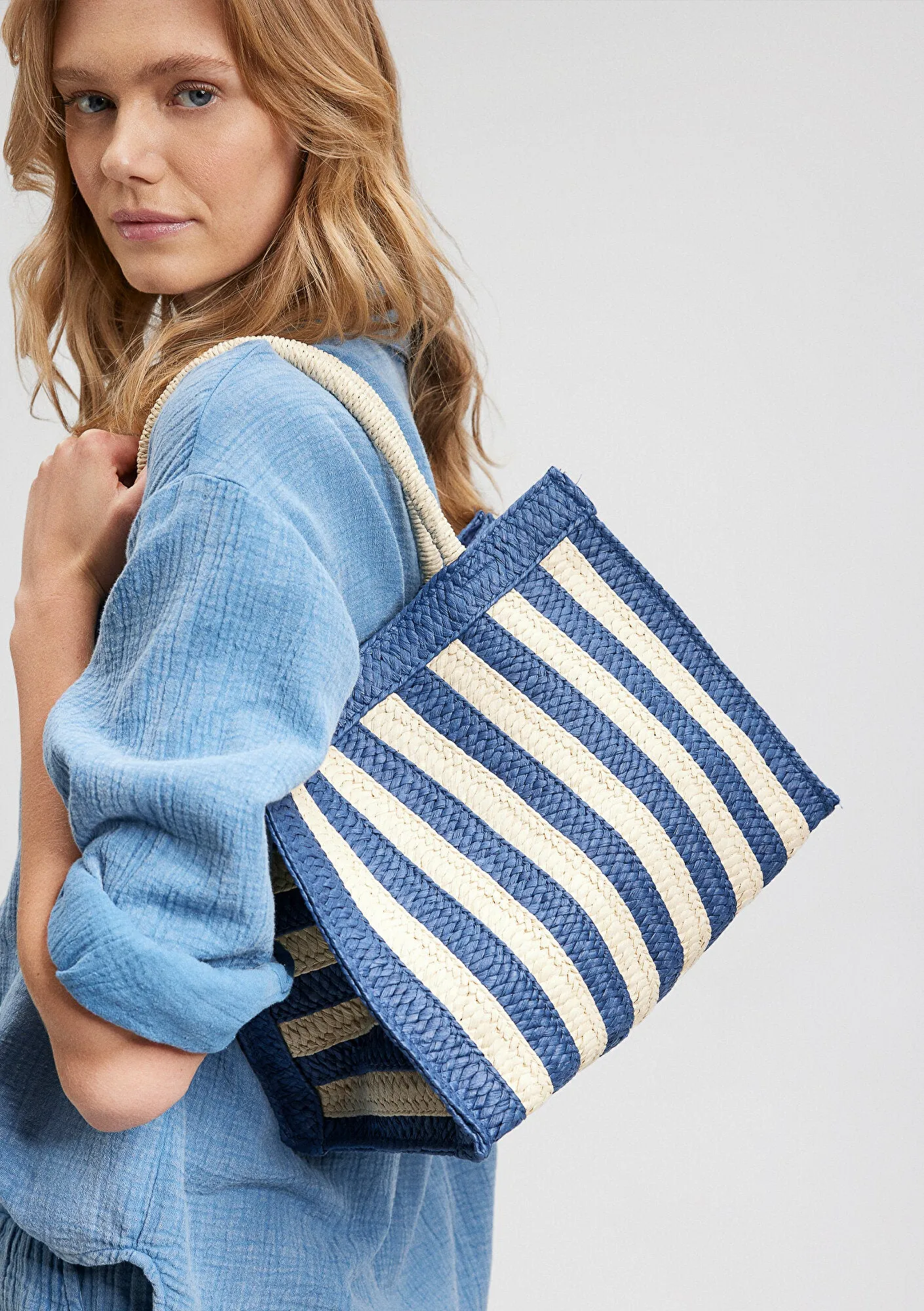 Navy Straw Shoulder Bags