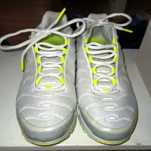 Nike Air Max Plus TN Reflective Logo Gray 7Y