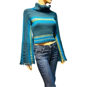 NWT Free People Cropped Knit Sweater in excellent condition Size XS Wide Sleeves
