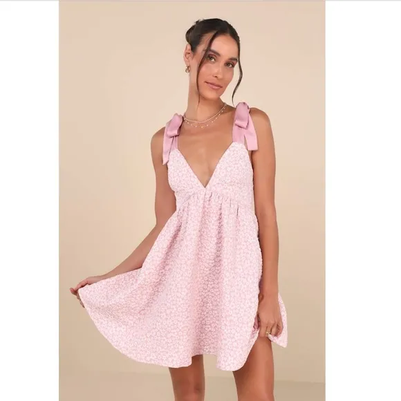 NWT Lulu's Pink Jacquard Floral Tie-Strap Mini Dress