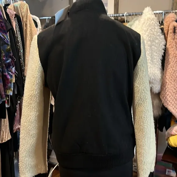 NWT Members Only  women’s Sherpa baseball jacket