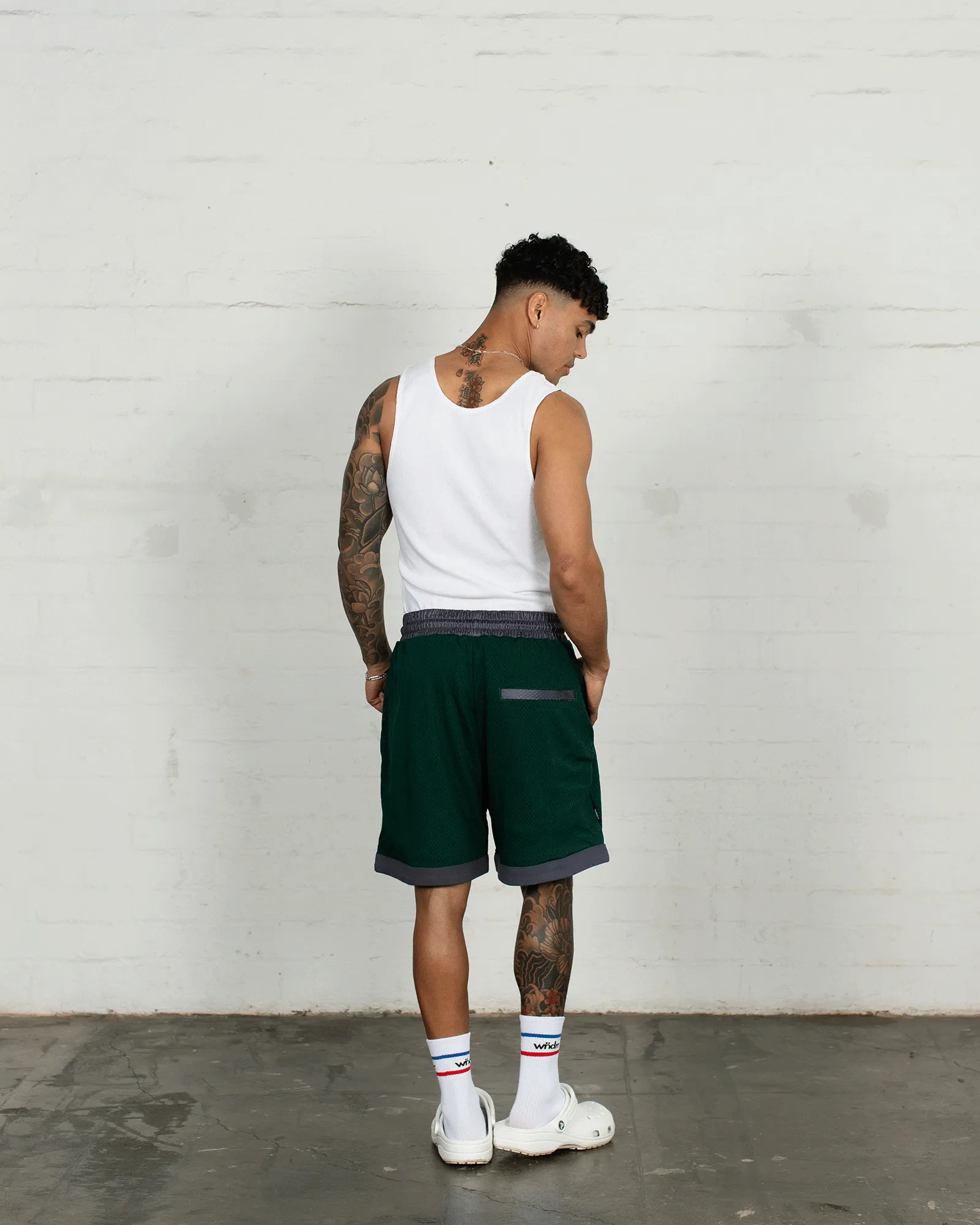 OFFCUT COURT SHORT - GREEN/GREY